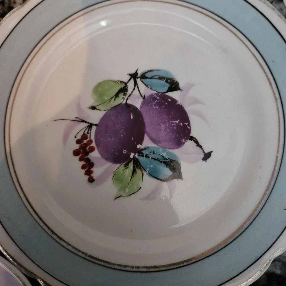 Antique Hand Painted Limoges Porcelain Fruit Motifs Dessert Plates‎